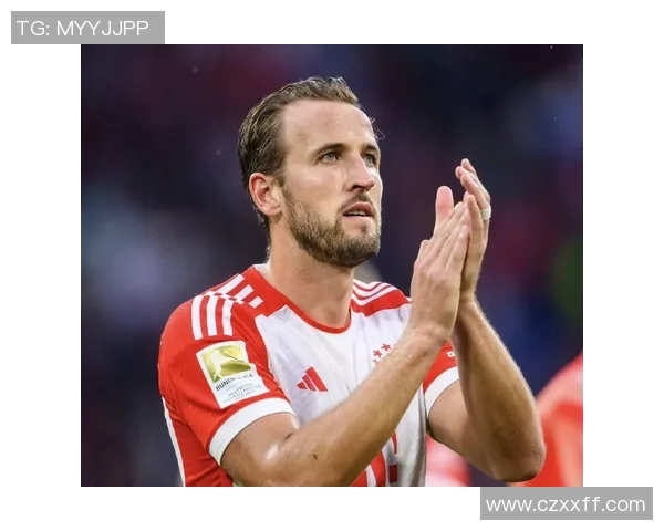 凯恩点射助力拜仁逆转胜利展现球队强大韧性与团结精神