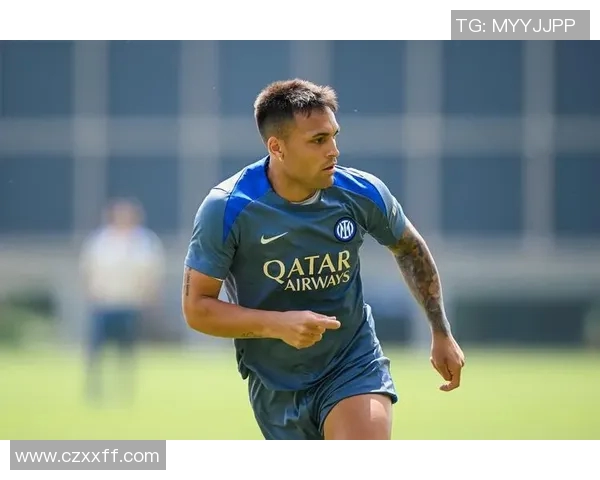 劳塔罗赛场上表现抢眼，足坛再添新一黑马！